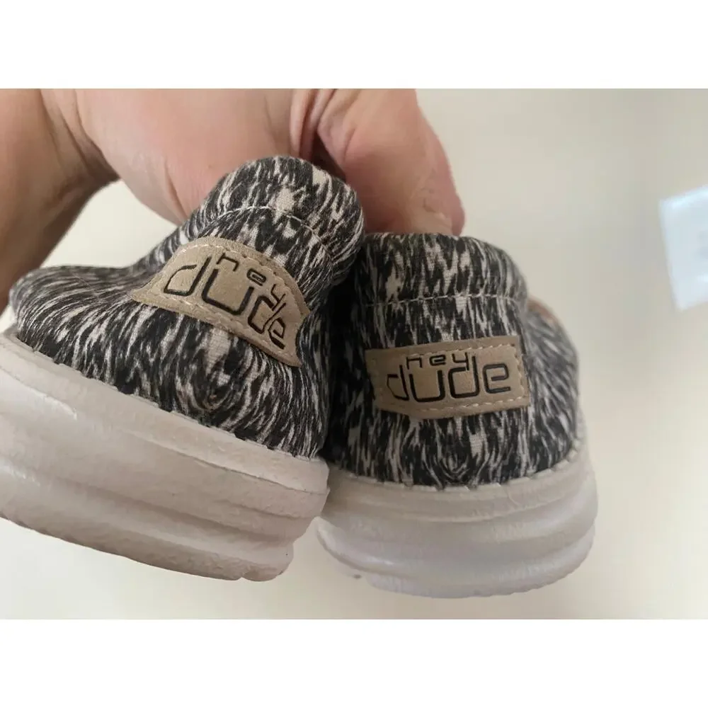 NWT Hey Dude Wendy Funk Cheetah Collage Size 11